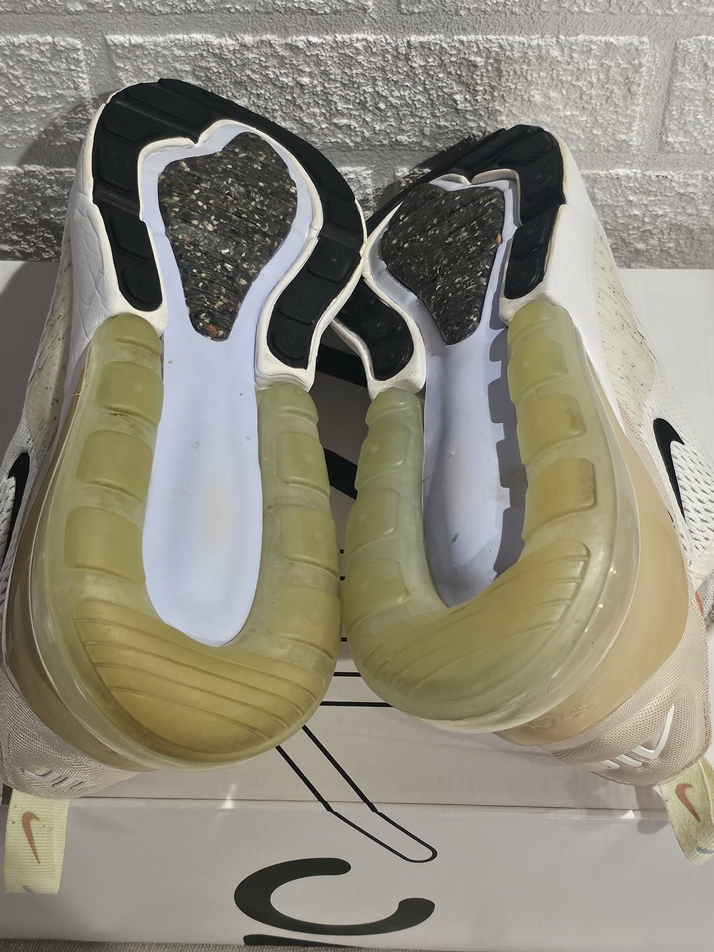 Nike White Air Max 270 with Coral Lining and Mint Accents - Picture 11 of 13
